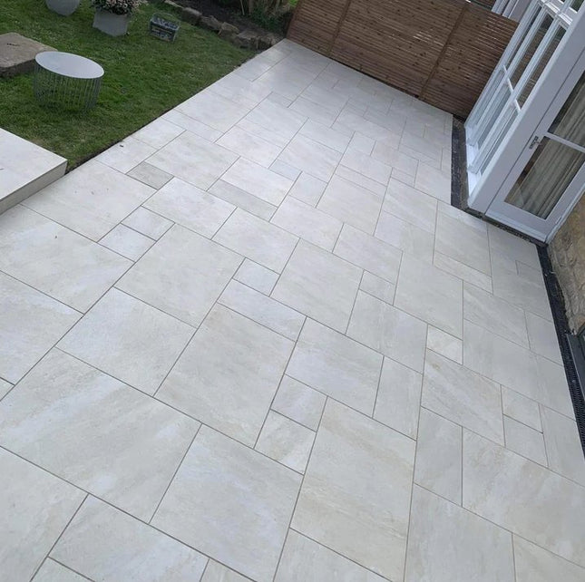 Lake Quartz White - Vitrified R-11 - Porcelain Paving - The Landscape Factory